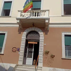 Delle Cartiere Hostel Toscolano Maderno