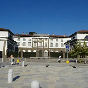 Charmerooms Moroni Nocleg ze śniadaniem Stezzano